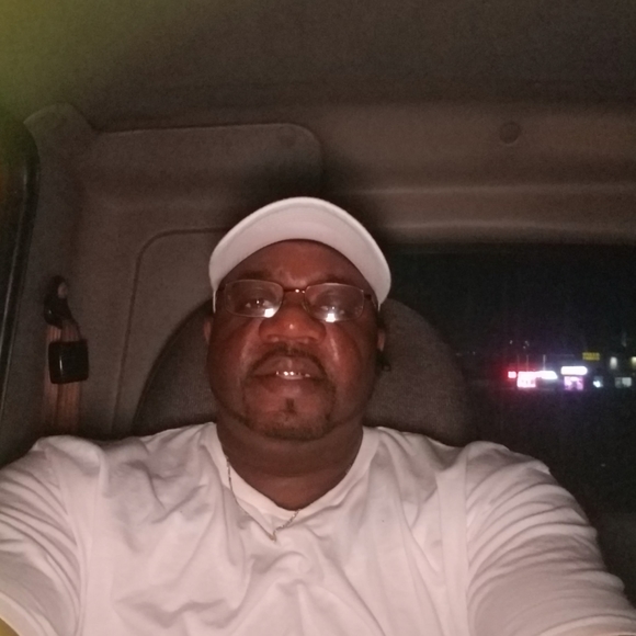 Profile Picture of Charles Hightower (@char9170) on Poshmark