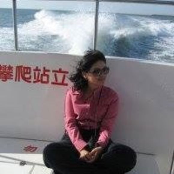 Profile Picture of Elvira Chantack (@elvirachantack) on Poshmark