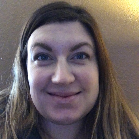 Profile Picture of Jamie Preston (@jamiepreston88) on Poshmark
