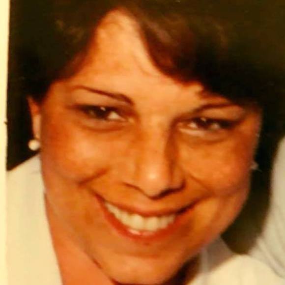 Profile Picture of Janet Cooper (@cooperjanet077) on Poshmark