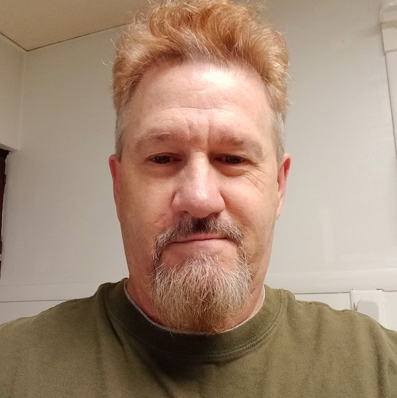 Profile Picture of David Derleth (@david_derleth) on Poshmark