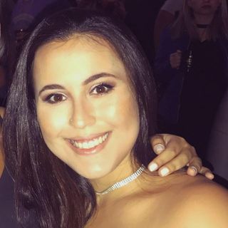 Profile Picture of Julia Masone (@julia.masone) on Facebook