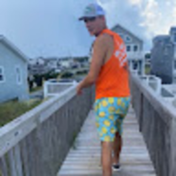 Profile Picture of Joseph Vittorio (@joevittorio830) on Poshmark