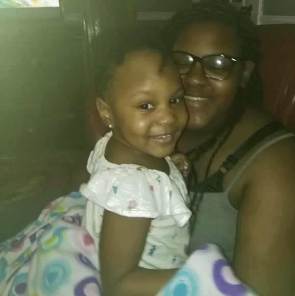 Profile Picture of April Kinard (@rjslady) on Poshmark