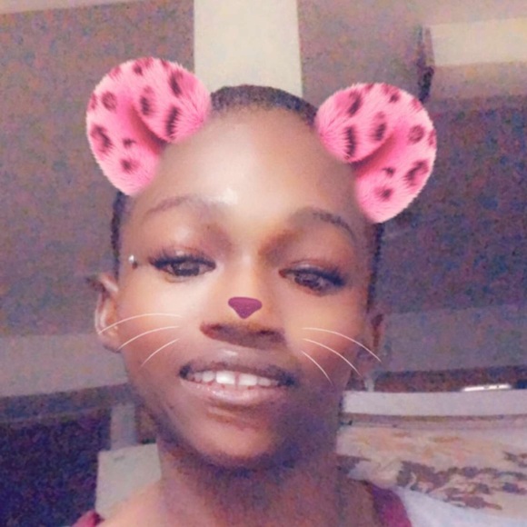 Profile Picture of Bianca Ball (@beesmith424) on Poshmark
