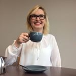 Profile Picture of Clare Burke (@clareburke.art) on Instagram