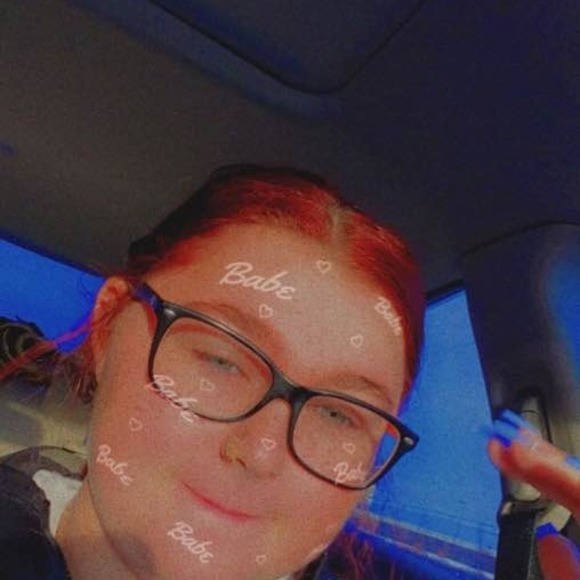 Profile Picture of Jillian Prestia (@jillianprestia) on Poshmark