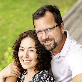 Profile Picture of Handan & Greg @TheNavagePatch (@thenavagepatch) on Instagram