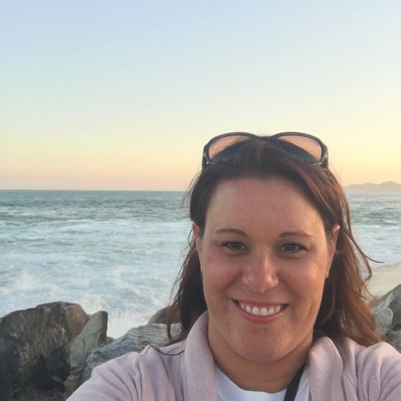 Profile Picture of Brook Steenbock (@28brooklyn) on Poshmark