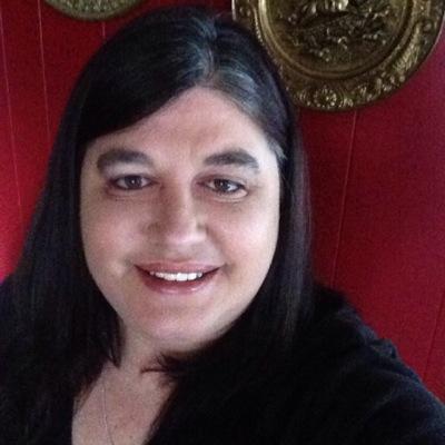 Profile Picture of Robin Hollmer Couch (@NannaRobin) on Twitter