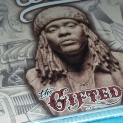 Profile Picture of Dillon Evans (@RobbinBanks_boy) on Twitter