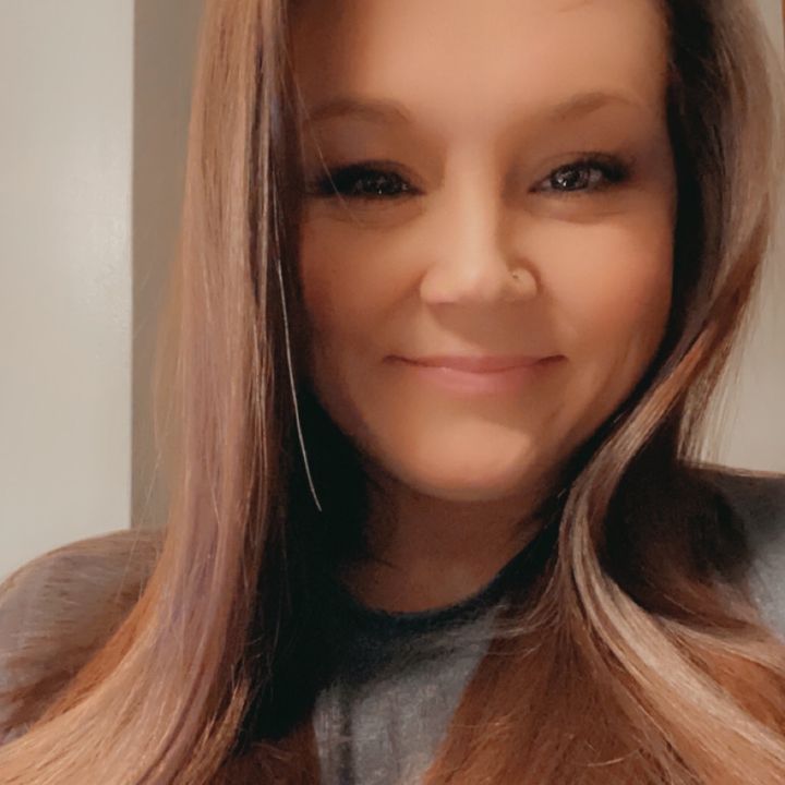 Profile Picture of Danielle Chesser (@dannnnyellll4) on Tiktok