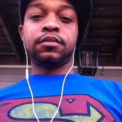 Profile Picture of Derrick Lafayette (@ShiaLeDouche) on Twitter