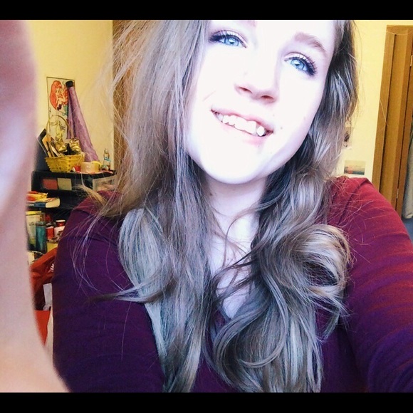 Profile Picture of Alyssa Zupancic (@alyssa62) on Poshmark