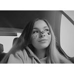 Profile Picture of Michaela Benáková (@michaelka.benakova) on Instagram