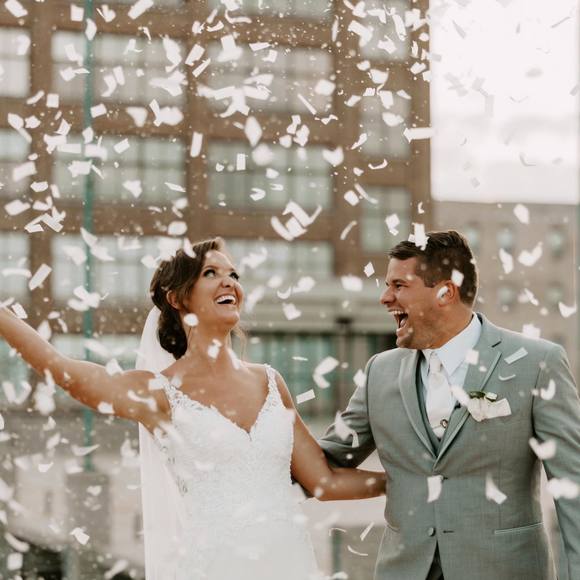 Profile Picture of Tony Robertson (@tony_roberts) on Poshmark