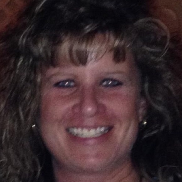 Profile Picture of Lisa Fullman (@nc188) on Poshmark