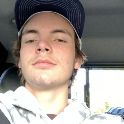 Profile Picture of Mark🐶 (@MarkHurlburt00) on Twitter