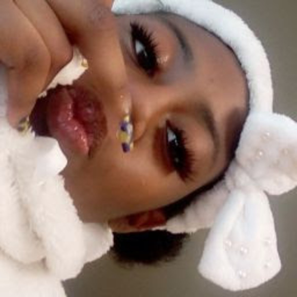 Profile Picture of Jasmine Finnie (@jasminefinnie13) on Poshmark