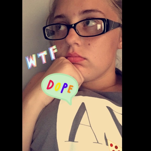 Kristen Cronkhite - Poshmark Profile Picture of Kristen Cronkhite (@kricro1696) on Poshmark