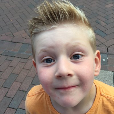 Profile Picture of Paul Toffee Markwell (@toffee012) on Twitter