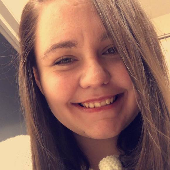 Profile Picture of Tessa Ballard (@tessa_ballard) on Poshmark