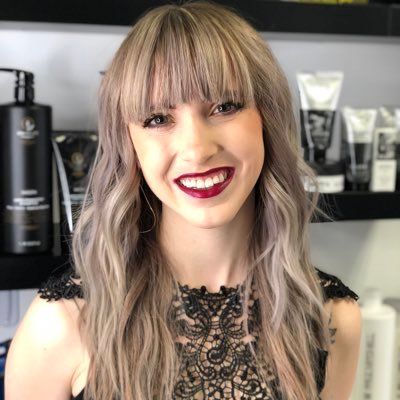 Profile Picture of Amanda Moncur (@MoncurAmanda) on Twitter