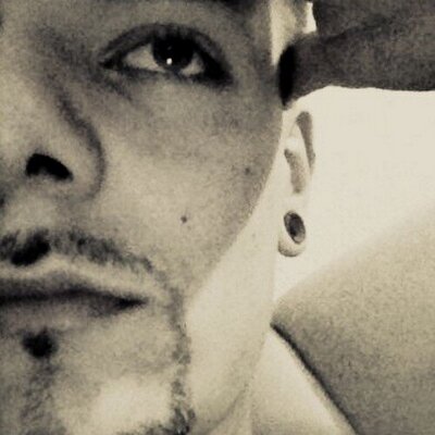 Profile Picture of Paul Selle (@PickAssJoe) on Twitter