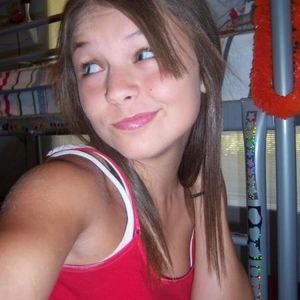 Profile Picture of Chloe Saunders (@forever_hiz_wifey) on Myspace