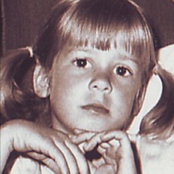 Profile Picture of Mussy Struharik (@zahana) on Poshmark