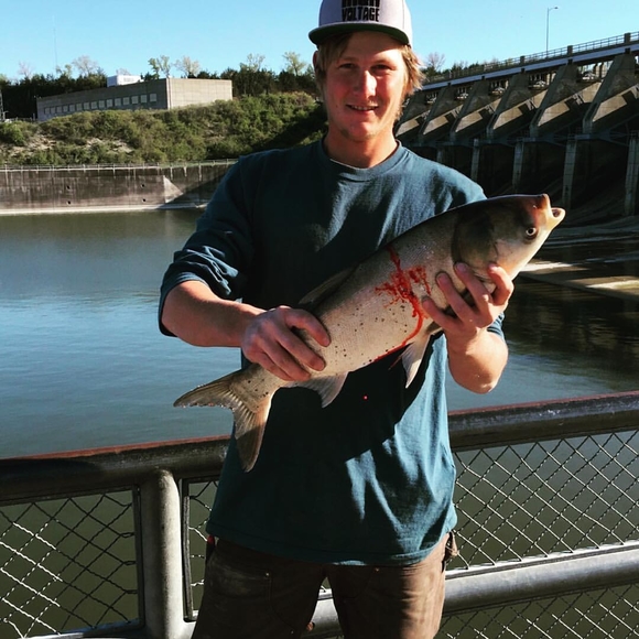 Profile Picture of Cadden Burgess (@burgcadden) on Poshmark