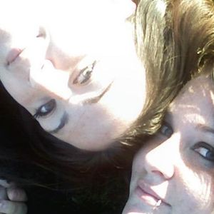 Profile Picture of Amanda Laubach (@bitemebabyyy) on Myspace