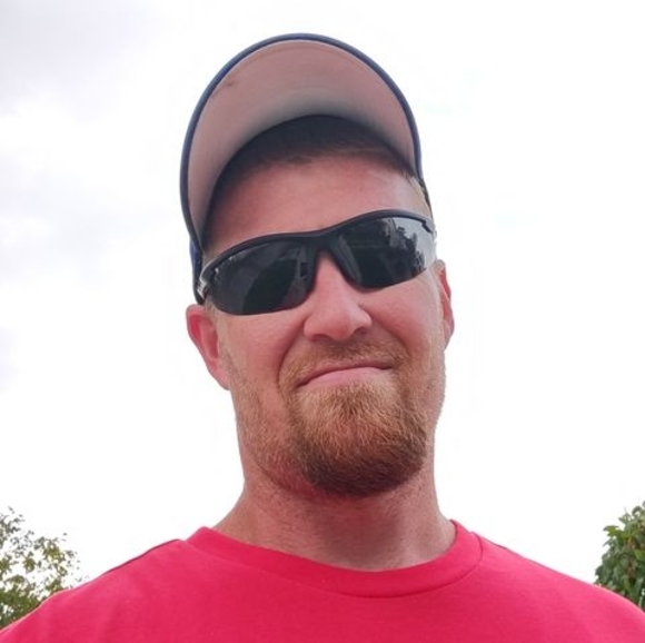 Profile Picture of Josh Kemp (@jdkemp10222) on Poshmark