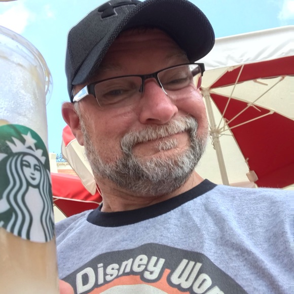 Profile Picture of Brian Bacon (@bkbacon64) on Poshmark