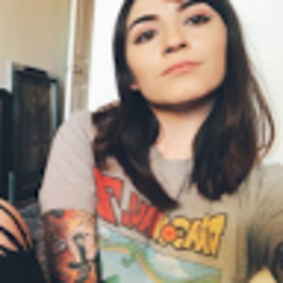 Profile Picture of Phantasia Jendro (@phannnntasia) on Poshmark