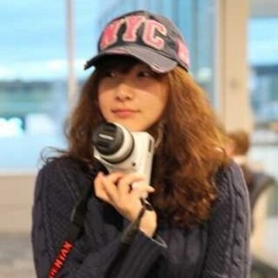 Profile Picture of Angela Liang (@Angela_derek) on Twitter