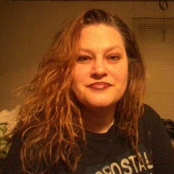 Profile Picture of Windy Thayer (@wgagrl43) on Poshmark