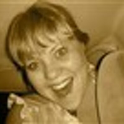 Kelly Markham - Twitter Profile Picture of Kelly Markham (@bijouxkiss) on Twitter