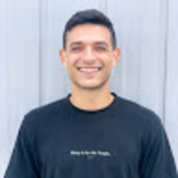 Profile Picture of Matthew Soares (@msoares501) on Poshmark