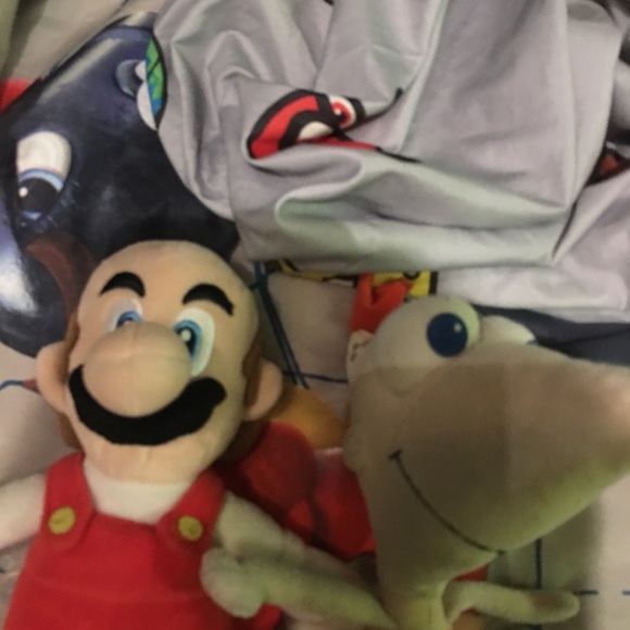 Profile Picture of Sol Morales (@sol_morales) on Poshmark