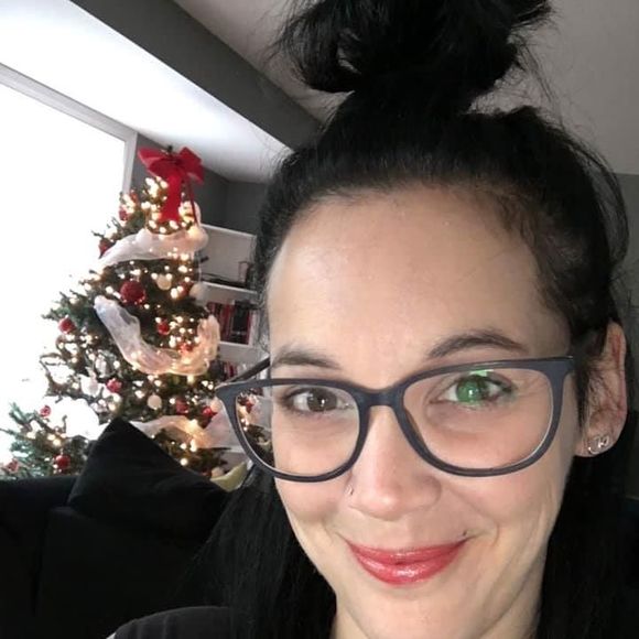 Profile Picture of Janick Lavigne (@janick_dufresne) on Poshmark