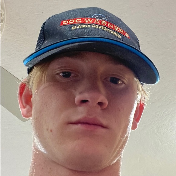 Profile Picture of James-tureia Wurtz (@jt_wurtz) on Poshmark