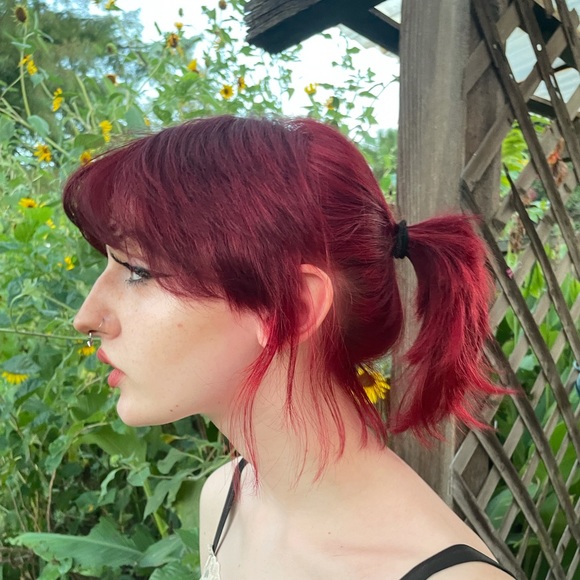 Profile Picture of Alice Cottrell (@licescloset) on Poshmark