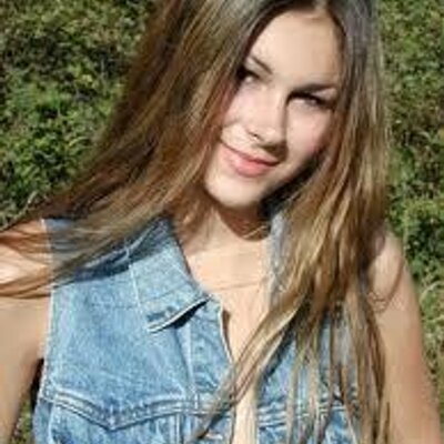 Profile Picture of ElenaCraig12 (@ElenaCraig12) on Twitter