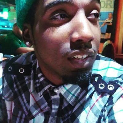 Profile Picture of Daniel Overby (@SmokeDawg_225) on Twitter