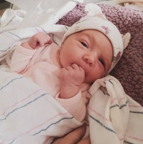 Profile Picture of Sara Vannatta (@saravannatta7) on Poshmark