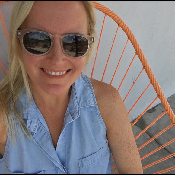 Profile Picture of Emily Andrews (@emilyallen7680) on Poshmark