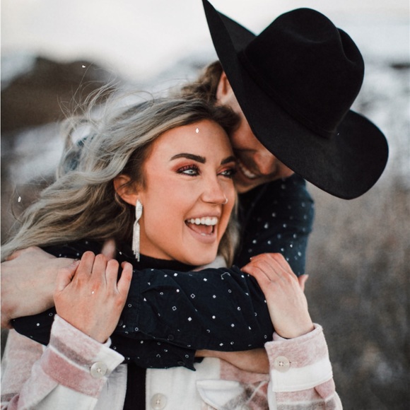 Profile Picture of Mataya Heschel (@matayaheschel) on Poshmark