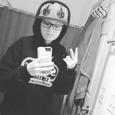 Profile Picture of Allyssa Rose Vanepps (@RoseVanepps) on Twitter