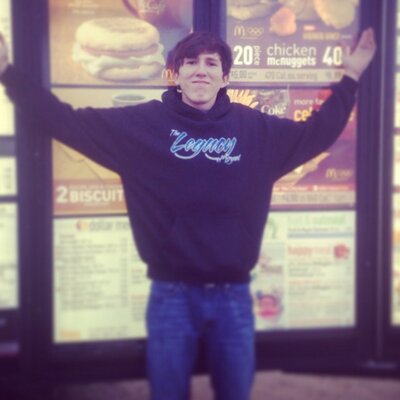 Profile Picture of Myles Neal (@lyfonaisel) on Twitter